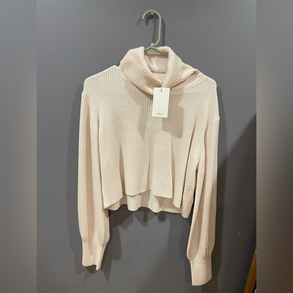 Aritzia Ivory Cropped Turtleneck Sweater *BRAND NEW*